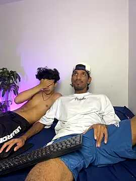 Snapshot of Miguel_bigcock chatting on September 2025 02:02:02 AM Miguel bigcock online show from September 2025 02:02:02 AM