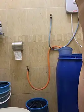 Snapshot of Lam_090123 chatting on December 2025 11:49:02 AM Lam 090123 online show from December 2025 11:49:02 AM