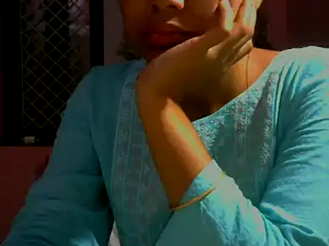 Snapshot of mayra89 chatting on November 2025 04:06:02 PM mayra89 online show from November 2025 04:06:02 PM