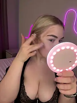 April Vancee online show from March 2025 06:37:02 AM