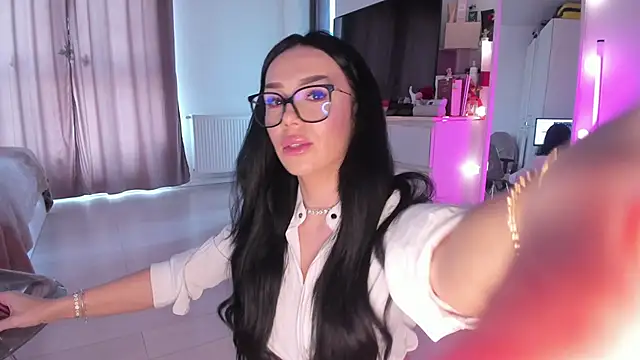 Snapshot of MiaKnoxxx chatting on March 2025 11:56:01 AM MiaKnoxxx online show from March 2025 11:56:01 AM