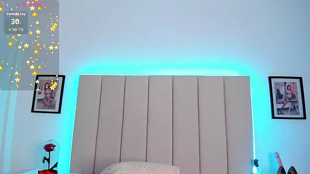 aurora collinss  online show from May 2026 01:49:02 PM