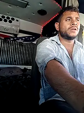 reycorona online show from March 2025 10:38:01 PM