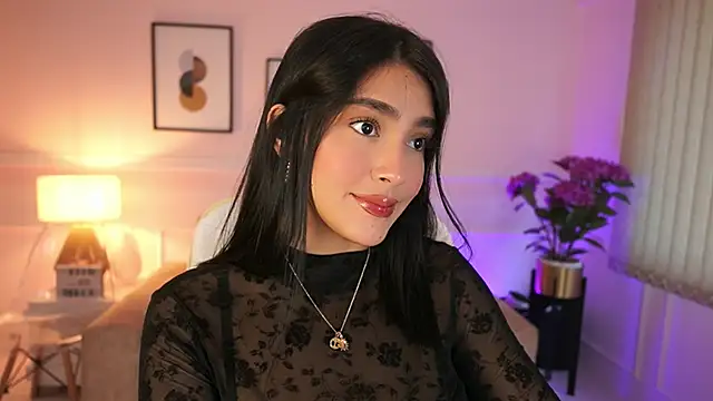 Snapshot of JulesBenett chatting on October 2025 11:32:02 AM JulesBenett online show from October 2025 11:32:02 AM