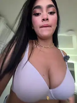 JulesBenett online show from April 2026 01:06:02 AM