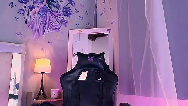 Emily Castillo 1 online show from March 2026 05:55:01 AM