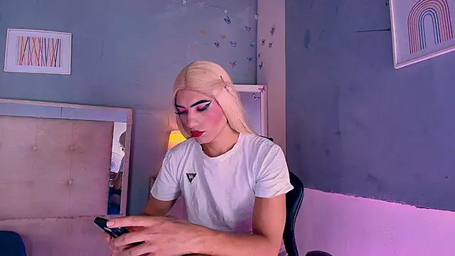 Emily Castillo 1 online show from July 2026 04:58:02 AM