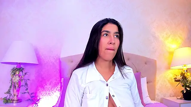 Mia Montess online show from May 2026 12:57:02 PM