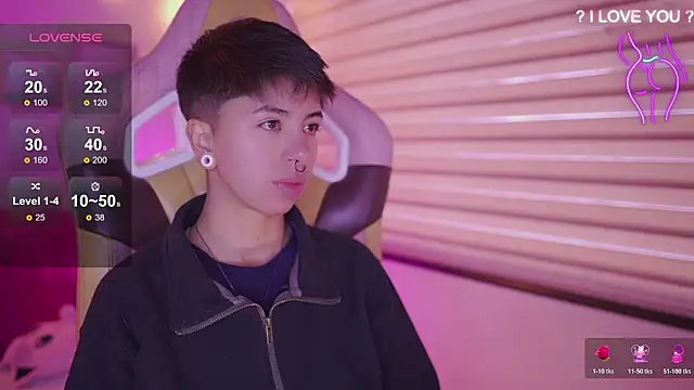 Snapshot of tommy_blue chatting on March 2026 12:30:02 PM tommy blue online show from March 2026 12:30:02 PM