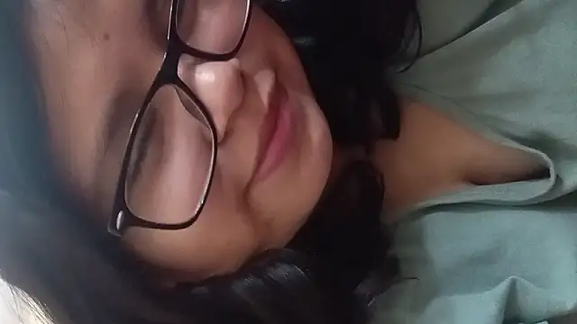 Snapshot of Maferyale chatting on February 2026 03:24:01 AM Maferyale online show from February 2026 03:24:01 AM