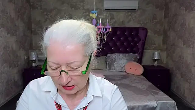 Snapshot of Maya_Mayflower chatting on March 2025 12:15:02 PM Maya Mayflower online show from March 2025 12:15:02 PM