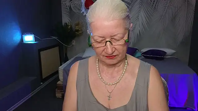 Snapshot of Maya_Mayflower chatting on March 2025 12:56:02 PM Maya Mayflower online show from March 2025 12:56:02 PM