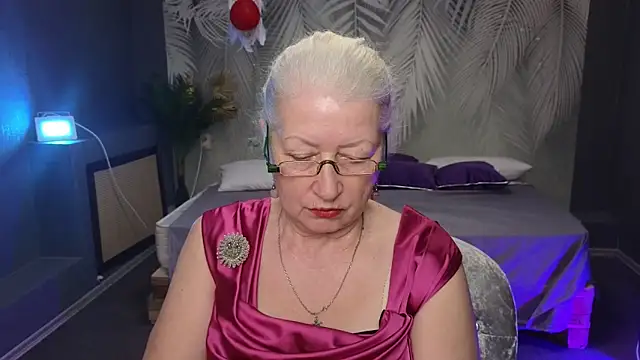 Snapshot of Maya_Mayflower chatting on March 2025 03:29:02 PM Maya Mayflower online show from March 2025 03:29:02 PM