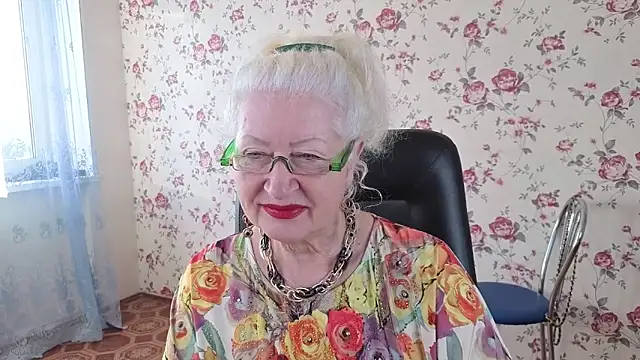 Snapshot of Maya_Mayflower chatting on September 2025 04:03:01 AM Maya Mayflower online show from September 2025 04:03:01 AM