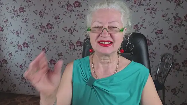 Snapshot of Maya_Mayflower chatting on September 2025 04:05:02 AM Maya Mayflower online show from September 2025 04:05:02 AM