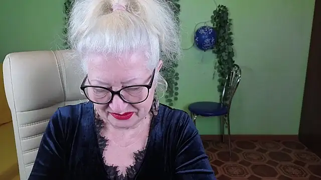 Snapshot of Maya_Mayflower chatting on September 2025 04:29:01 AM Maya Mayflower online show from September 2025 04:29:01 AM