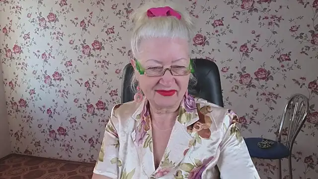 Snapshot of Maya_Mayflower chatting on September 2025 04:06:01 AM Maya Mayflower online show from September 2025 04:06:01 AM