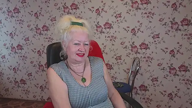 Snapshot of Maya_Mayflower chatting on October 2025 04:10:02 AM Maya Mayflower online show from October 2025 04:10:02 AM