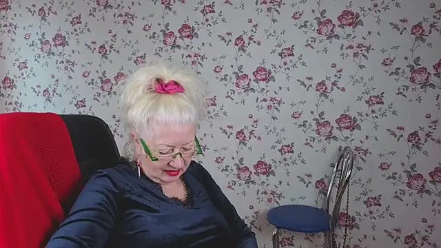 Snapshot of Maya_Mayflower chatting on October 2025 04:01:02 AM Maya Mayflower online show from October 2025 04:01:02 AM