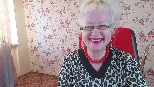 Snapshot of Maya_Mayflower chatting on October 2025 04:42:01 AM Maya Mayflower online show from October 2025 04:42:01 AM