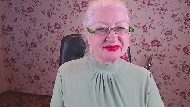 Snapshot of Maya_Mayflower chatting on October 2025 04:07:02 AM Maya Mayflower online show from October 2025 04:07:02 AM