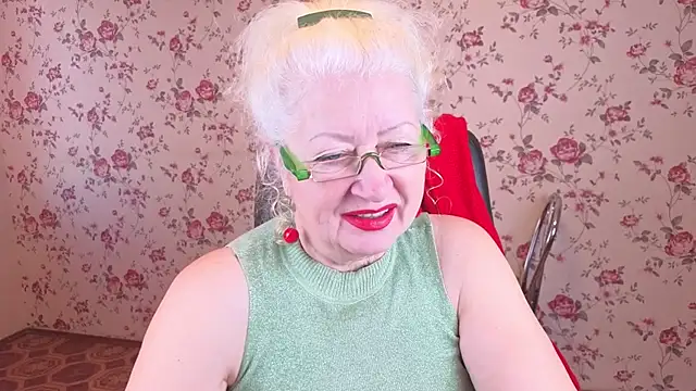 Snapshot of Maya_Mayflower chatting on October 2025 04:02:02 AM Maya Mayflower online show from October 2025 04:02:02 AM