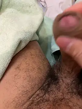 Snapshot of Runstat chatting on March 2025 12:37:02 AM Runstat online show from March 2025 12:37:02 AM