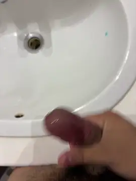 Snapshot of Runstat chatting on February 2026 12:42:02 AM Runstat online show from February 2026 12:42:02 AM