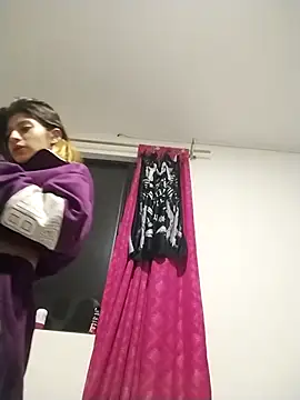 Snapshot of KratosAfroditacs chatting on December 2025 04:30:02 AM KratosAfroditacs online show from December 2025 04:30:02 AM