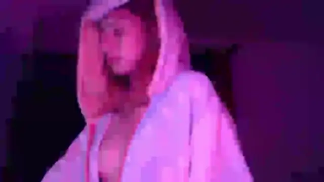 Snapshot of KratosAfroditacs chatting on February 2026 08:01:02 AM KratosAfroditacs online show from February 2026 08:01:02 AM