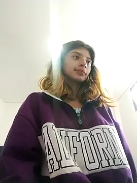 Snapshot of KratosAfroditacs chatting on March 2026 10:38:01 PM KratosAfroditacs online show from March 2026 10:38:01 PM