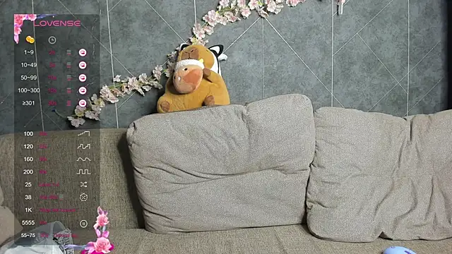 Snapshot of EvaTheHeart chatting on November 2025 02:15:02 AM EvaTheHeart online show from November 2025 02:15:02 AM