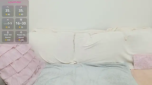 pppYukaqqq online show from May 2026 12:31:02 PM