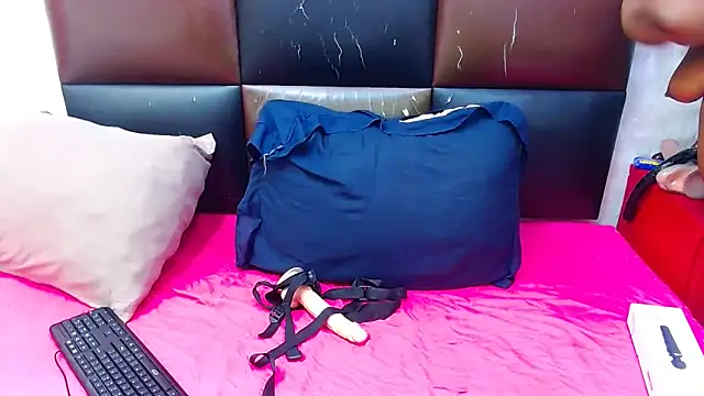 Snapshot of DarkEngelASS chatting on February 2026 04:31:01 AM DarkEngelASS online show from February 2026 04:31:01 AM