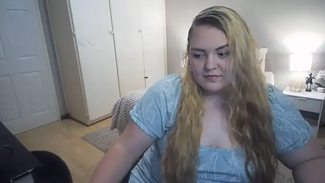 Snapshot of Neytjie chatting on November 2025 06:07:01 PM Neytjie online show from November 2025 06:07:01 PM