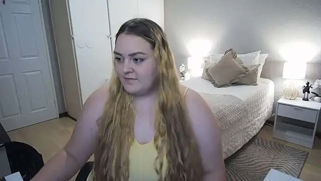 Snapshot of Neytjie chatting on November 2025 06:08:01 PM Neytjie online show from November 2025 06:08:01 PM