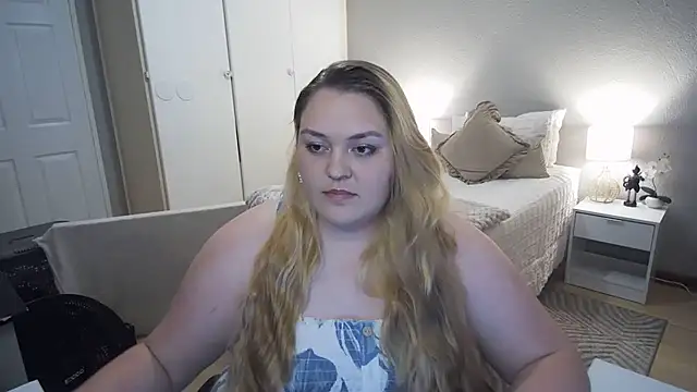Snapshot of Neytjie chatting on November 2025 05:59:01 PM Neytjie online show from November 2025 05:59:01 PM