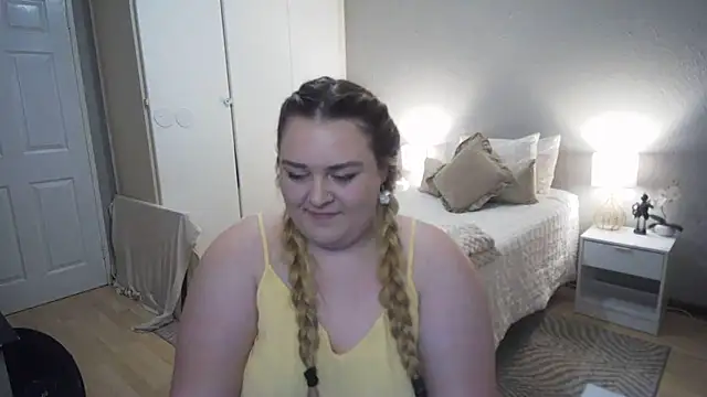 Snapshot of Neytjie chatting on November 2025 06:43:01 PM Neytjie online show from November 2025 06:43:01 PM