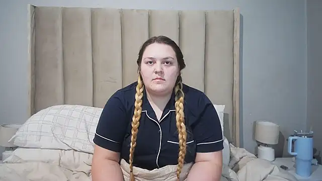 Neytjie online show from July 2026 06:40:02 PM