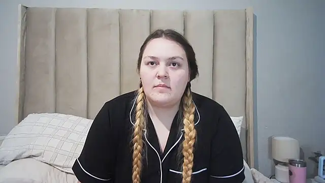 Neytjie online show from July 2026 06:03:02 PM