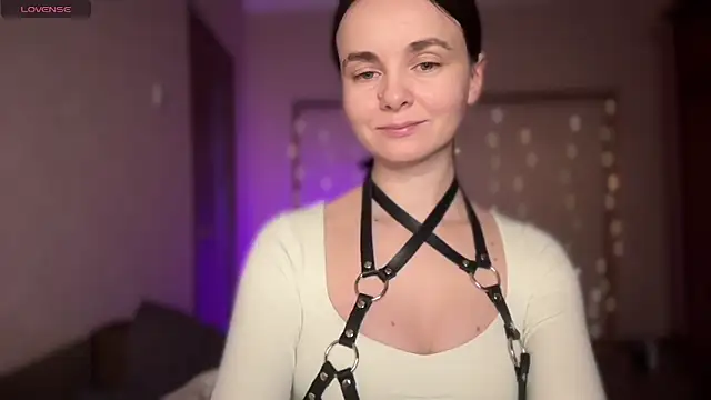 lanaloulou online show from October 2025 11:26:02 PM