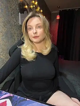 Lina ly online show from October 2025 09:16:01 PM