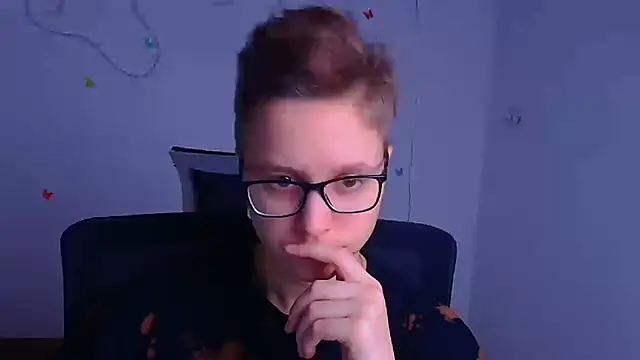 Bella Swannn online show from March 2025 12:11:02 PM