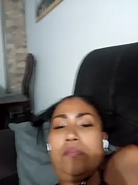 Ariana Rodriguez online show from October 2025 02:20:01 AM