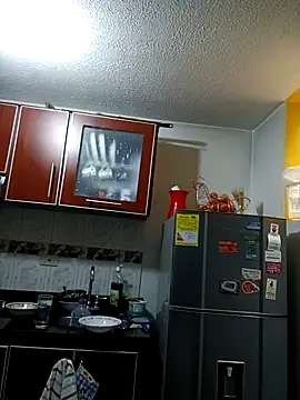 Ariana Rodriguez online show from October 2025 02:39:01 PM