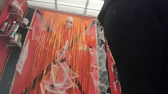 emma morgan 1 online show from October 2025 01:07:01 PM