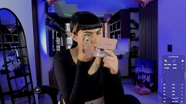 Saraa Desiree online show from February 2026 08:29:02 PM