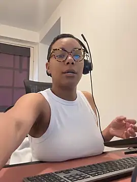 Melia Rayne online show from March 2026 09:32:02 AM