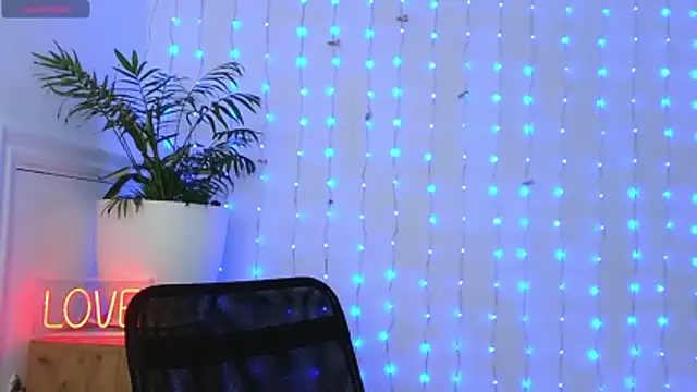 neferutt online show from January 2026 11:56:02 AM