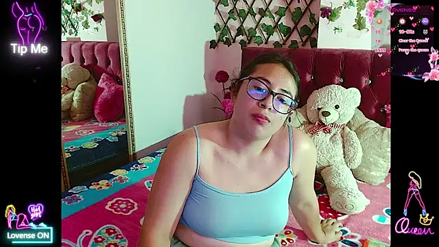 Anny  cute online show from April 2026 07:47:02 PM